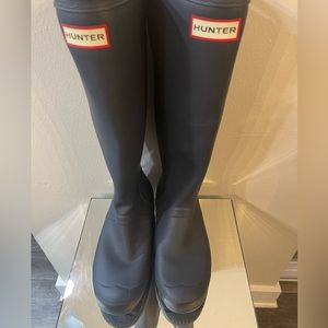 Hunter boots. Navy blue. Size 9